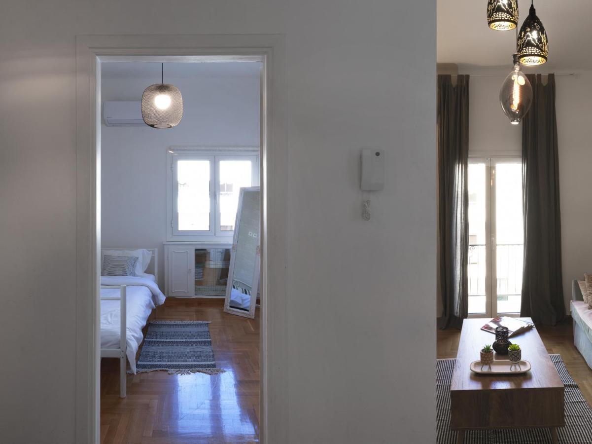 Beautiful Athenian Apartment Next To The Center Extérieur photo
