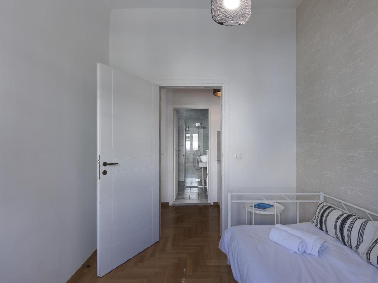 Beautiful Athenian Apartment Next To The Center Extérieur photo